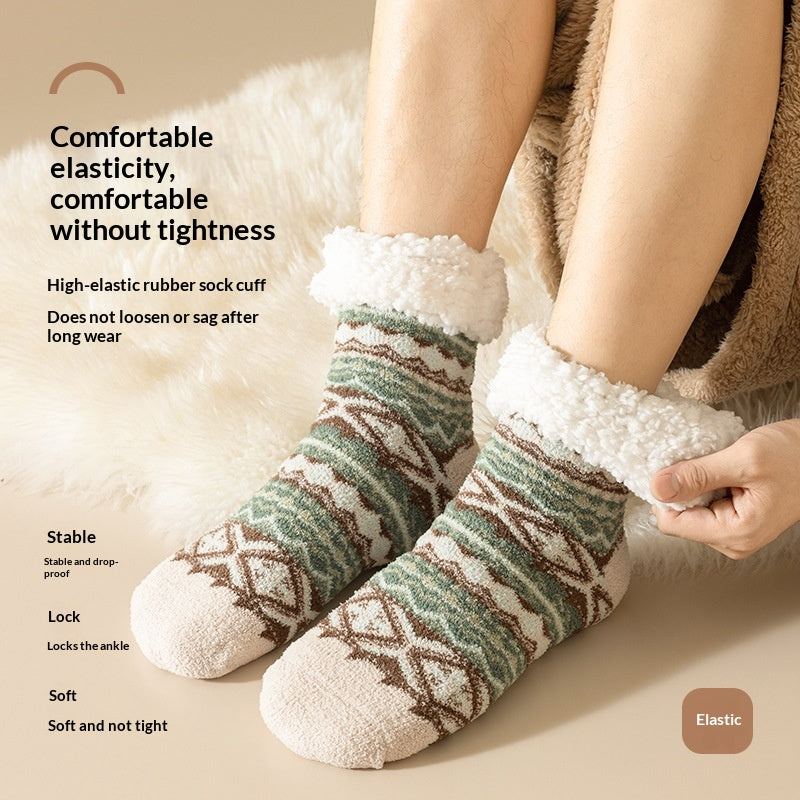 Cosy thick nordic socks for cold floors