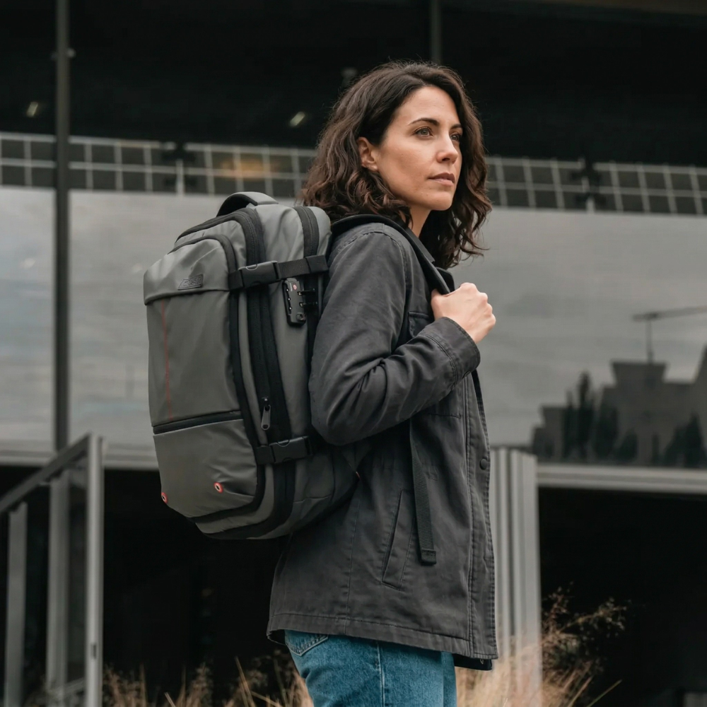 Compression Travel Backpack 60L