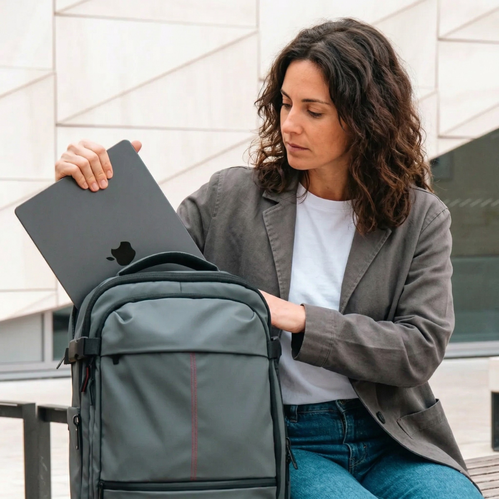 Compression Travel Backpack 60L