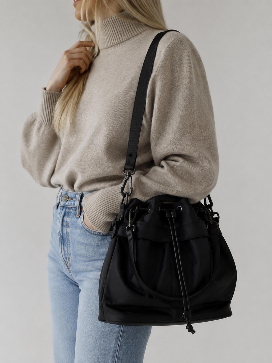 Nylon Drawstring Bucket Bag